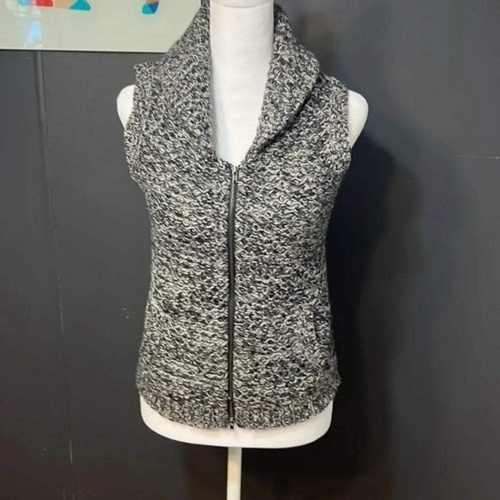 Eileen Fisher yak‎ and merino wool women’s vest